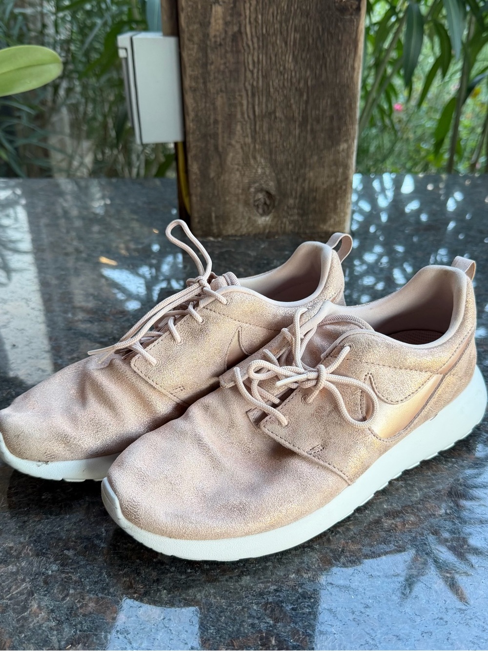 Women’s Nike Run Trainers - US: 8.5 - Worn Once / Without Box